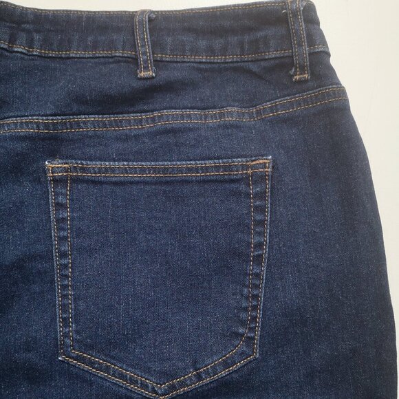 DC Jeans Ladies Size 22 Petite Dark Wash Straight Leg Jeans - Picture 9 of 14